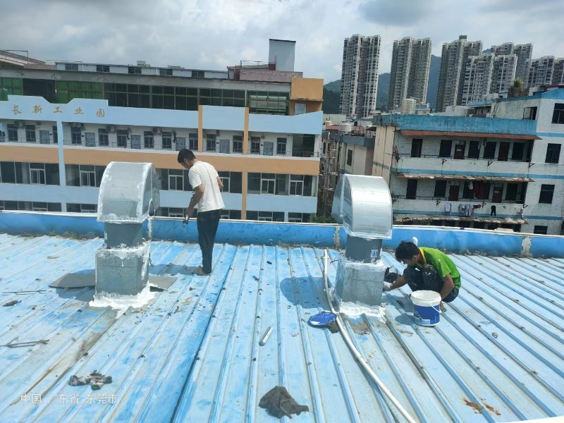 牟平钢结构屋面涂料维修方法